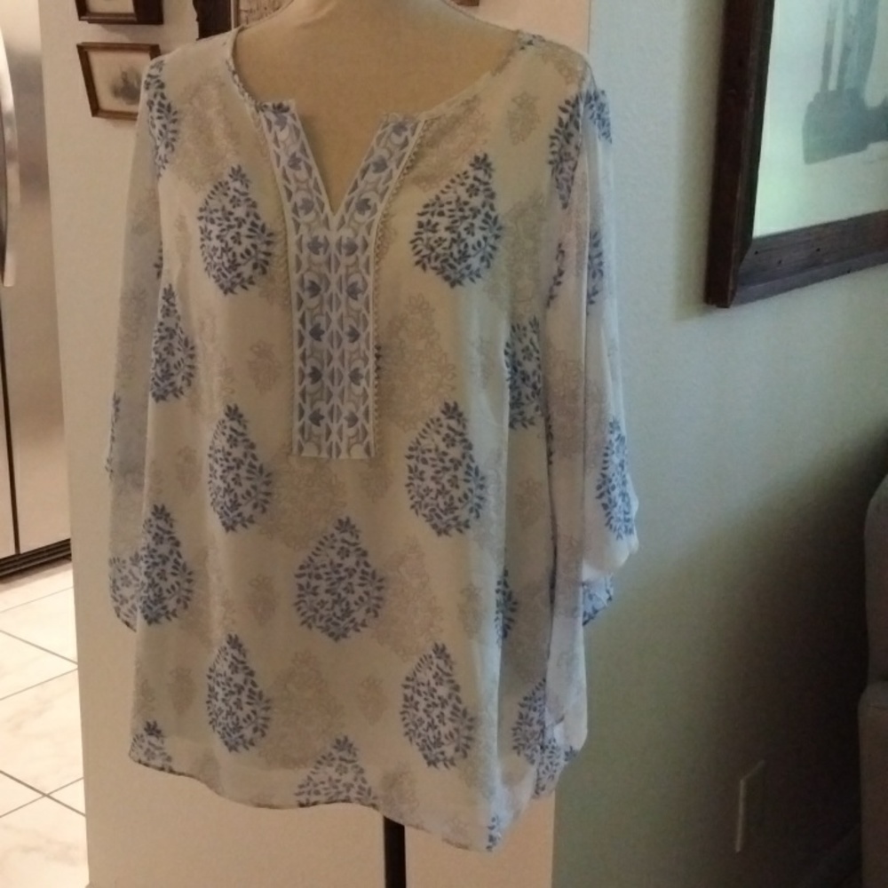 NWOT Belle by Kim Gravel Boho Top Size M